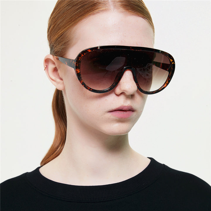 Ladies fashionable sunglasses Bowlift