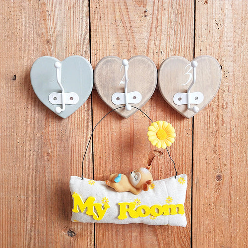 Heart-shaped Decorative Wall Hook Set