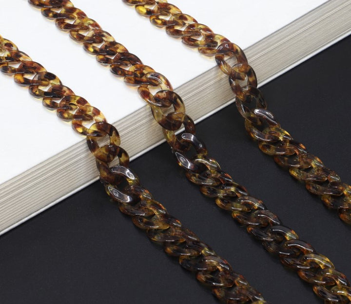Braided Multi-Color Eyewear Holder Bowlift