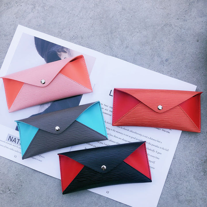 Chic Leather Wallet Bowlift