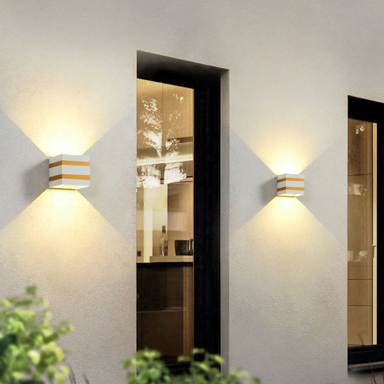 Outdoor Minimalist Square Cube Aluminum Waterproof LED Wall Sconce Lamp | Bowlift