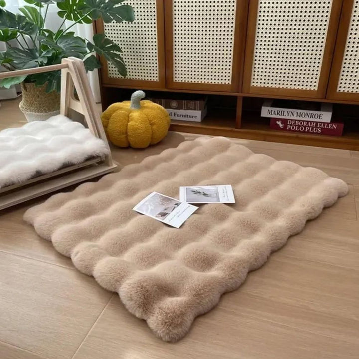 BowLift | Luxury Faux Fur Pet Mat