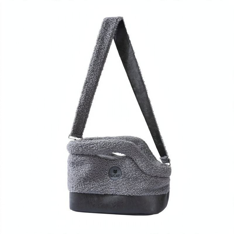 Warm lining tote bag made of lambskin for pets