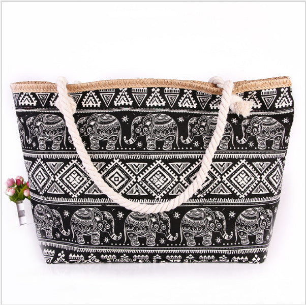 Practical and Stylish Beach Bag Bowlift