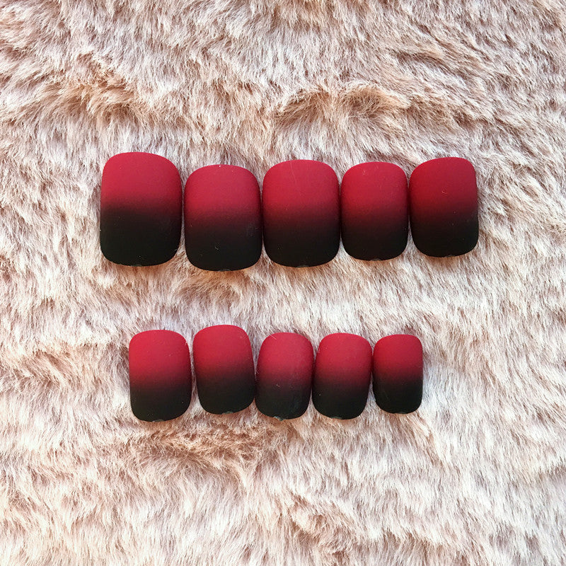 Artificial nails with elegant ombre effect Bowlift