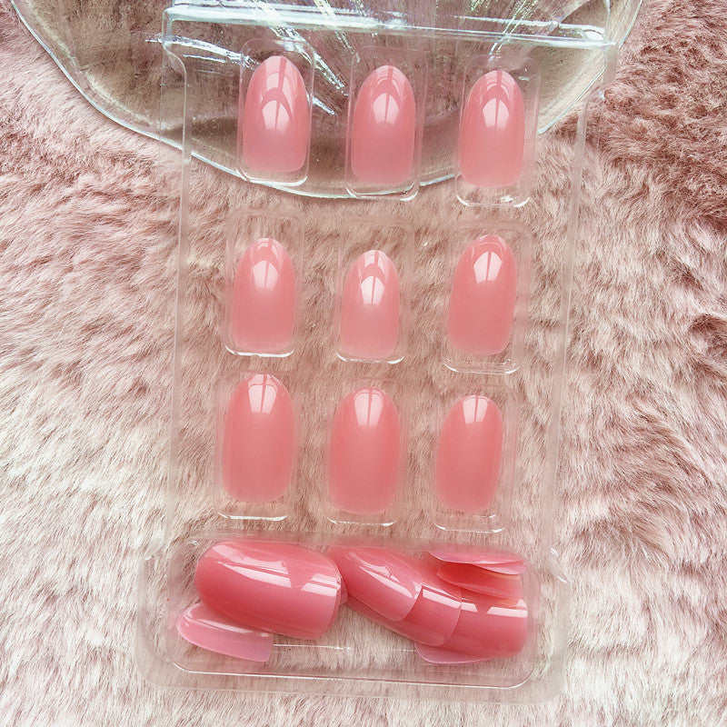 Elegant artificial nails in a natural look Bowlift
