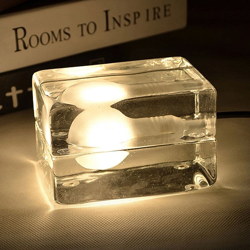 BowLift | BrightCube – Minimalistic Table Lamp with Transparent Glass Cube