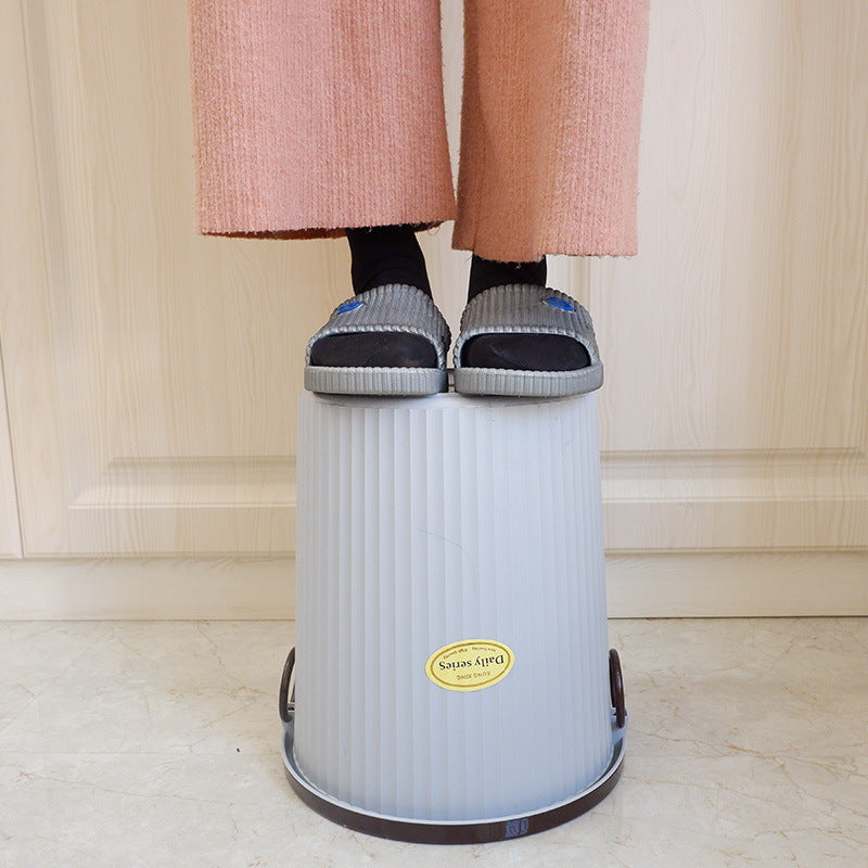 Versatile Bathroom Storage Bowlift
