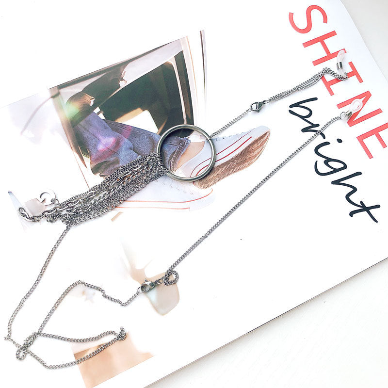 Statement Eyewear Chain Bowlift