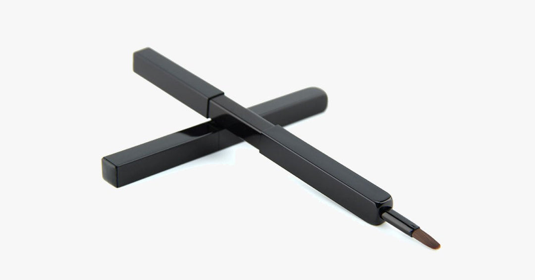 BowLift | Retractable Lip Brush – Professional Makeup Ready at All Times