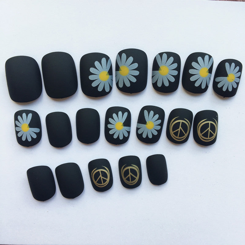 Artificial nails with floral design and matte finish Bowlift
