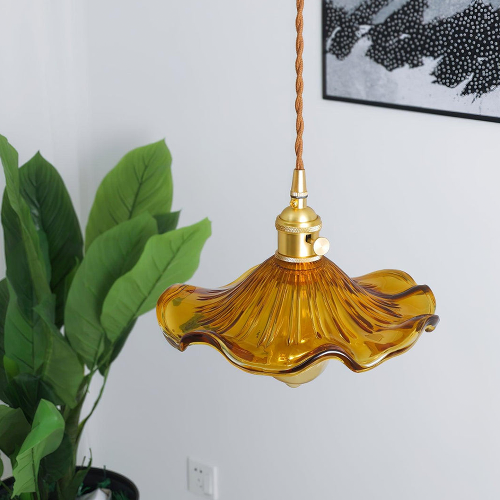 BowLift | Hibiscus Flower Table Lamp - Decorative Lighting Fixture for Living Room & Bedroom Decor