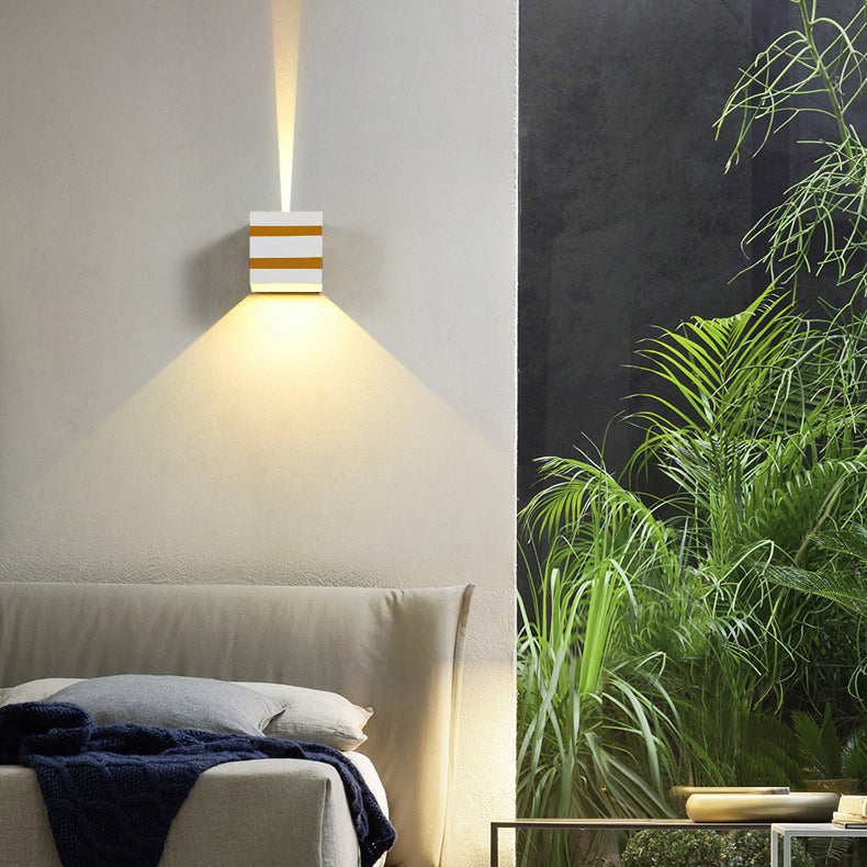 Outdoor Minimalist Square Cube Aluminum Waterproof LED Wall Sconce Lamp | Bowlift