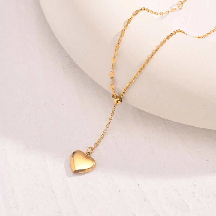 BowLift | 14k Dainty Feminine Heart Dangle Necklace