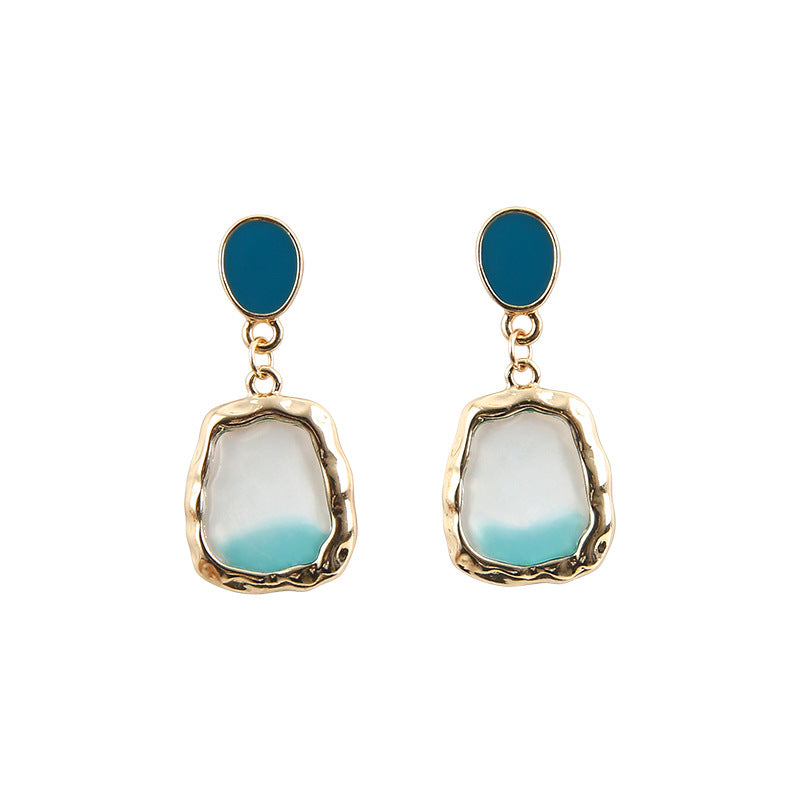 Elegant Drop Earrings with Geometric Design Bowlift