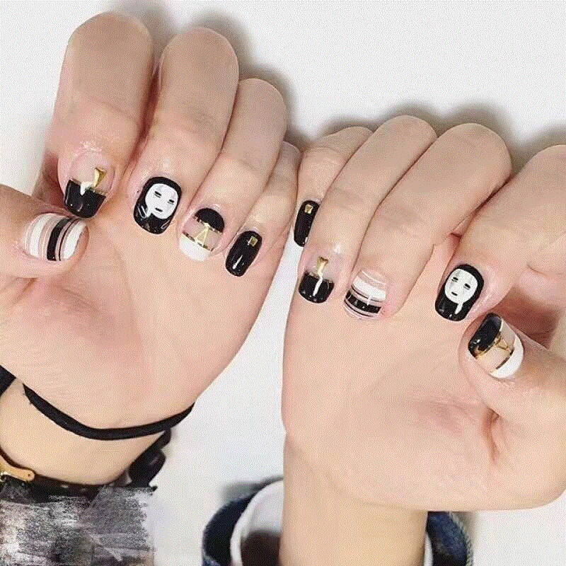 Artistic Press-On Nail Set