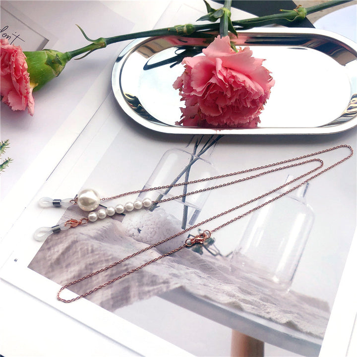 Elegant Pearl Chain Eyewear Holder Bowlift