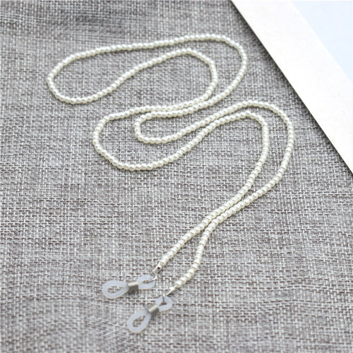Elegant Pearl Eyewear Chain Bowlift