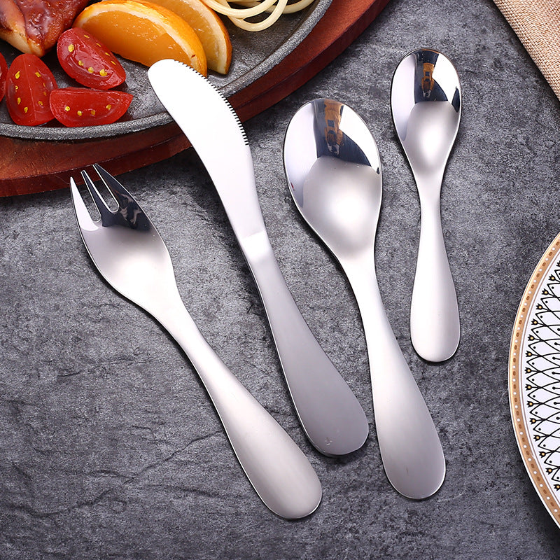 Elegant dessert spoon with ergonomic design Bowlift