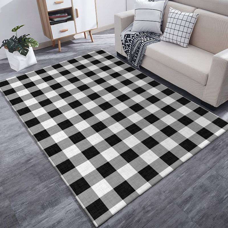 Black and White Bedroom Rug Modern Checkered Pattern Rug Polyester Washable Stain Resistant Rug | Bowlift