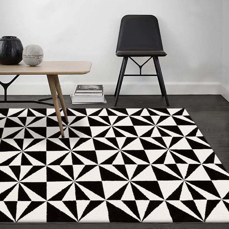 Black and white bedroom rug modern geometric triangle pattern area rug made of polyester, stain-resistant rug | Bowlift
