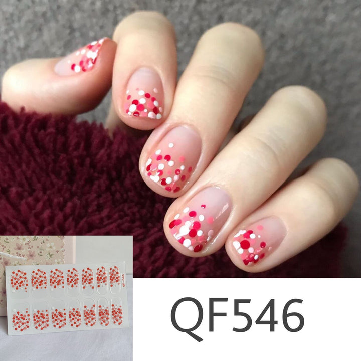 Artificial nail art with star design Bowlift