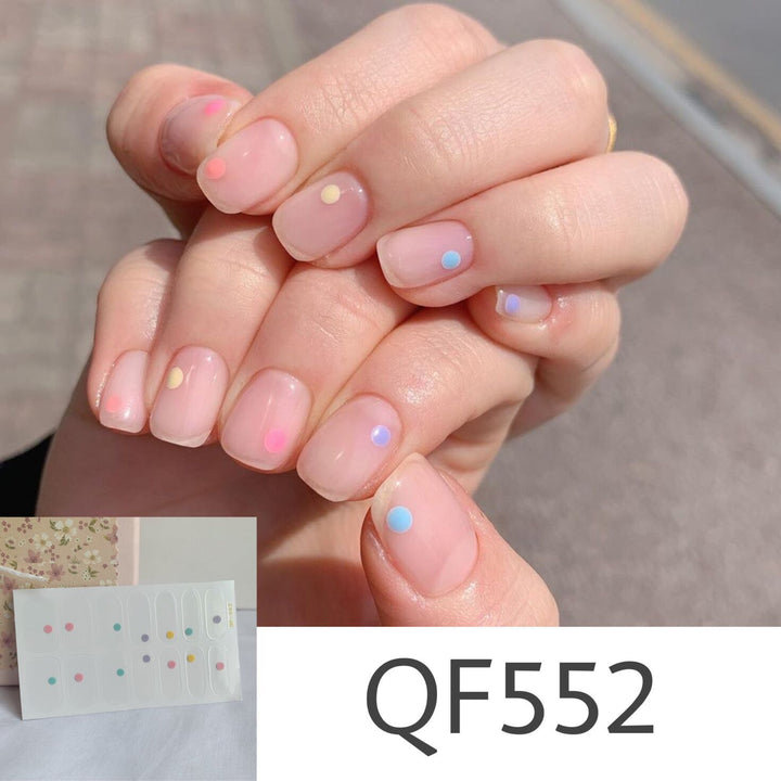 Artificial nail art with star design Bowlift