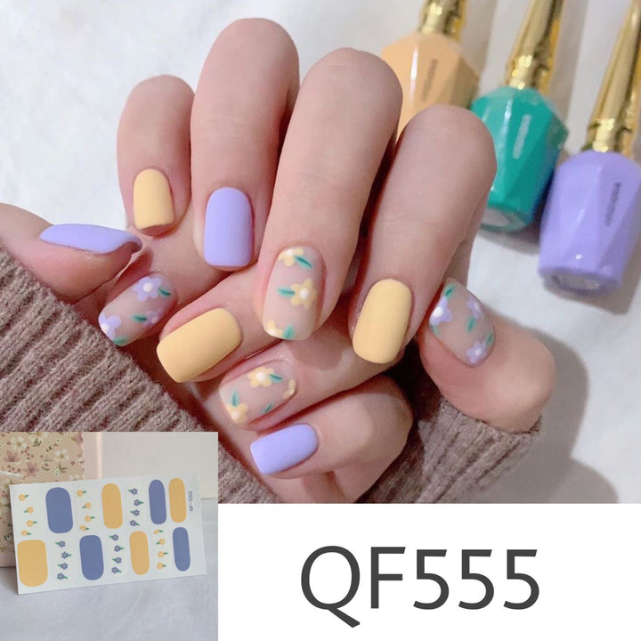 Artificial nail art with star design Bowlift