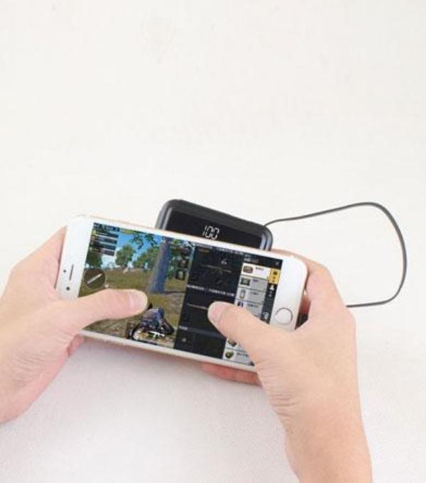 BowLift | Tinier & Thinner Solar Power Bank with 3-in-1 Concealable Cable