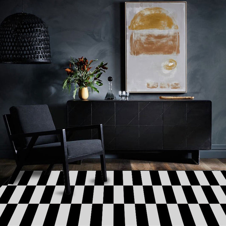Contemporary Checkered Pattern Rug Black and White Polyester Rug Machine Washable Non-Slip Area Rug for the Bedroom | Bowlift