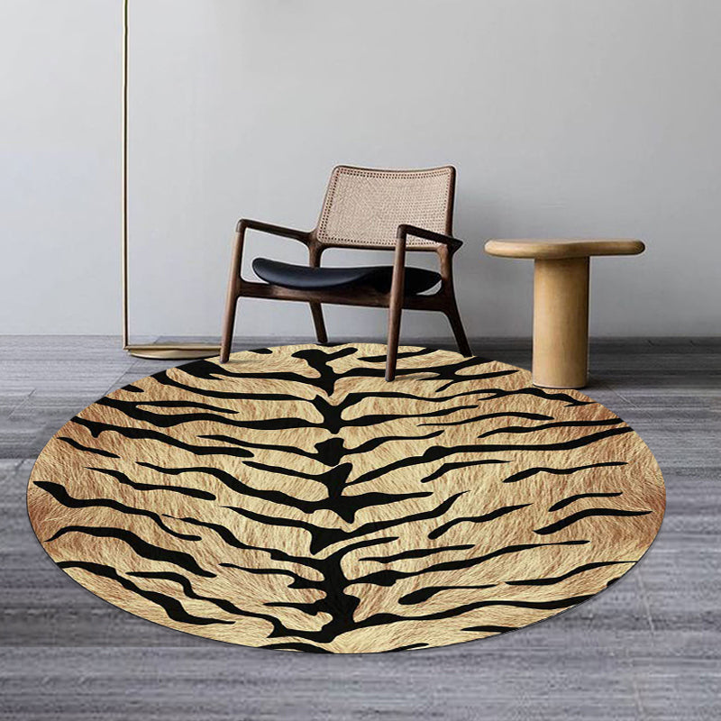 Unique tiger print pattern rug brown simple rug polyester washable non-slip backing rug for the living room | Bowlift