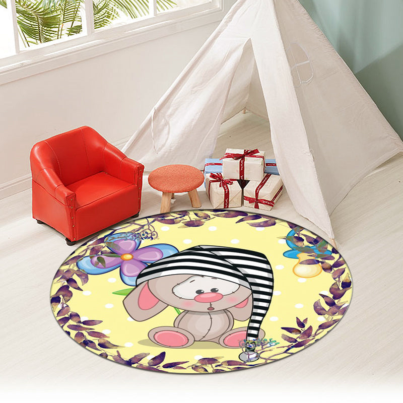BowLift | Beautiful cartoon mouse pattern carpet with flower and leaf pattern Yellow children's carpet Polyester Washable Non-slip area rug for the children's room