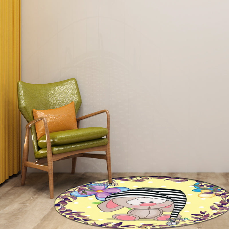 BowLift | Beautiful cartoon mouse pattern carpet with flower and leaf pattern Yellow children's carpet Polyester Washable Non-slip area rug for the children's room