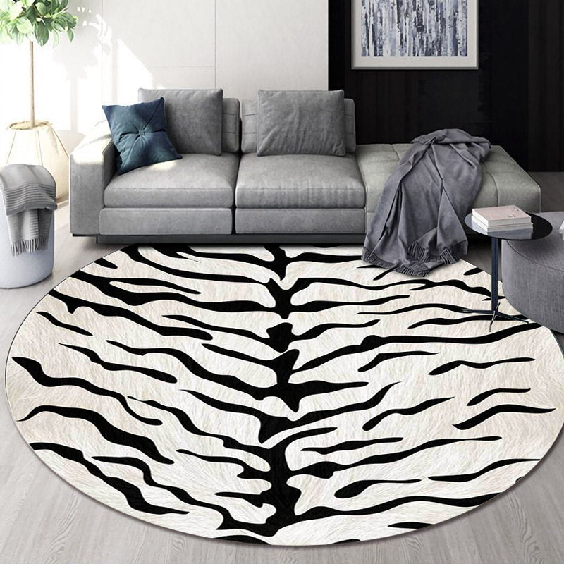 Black and white contemporary rug polyester tiger skin print rug washable non-slip backing rug for the living room | Bowlift