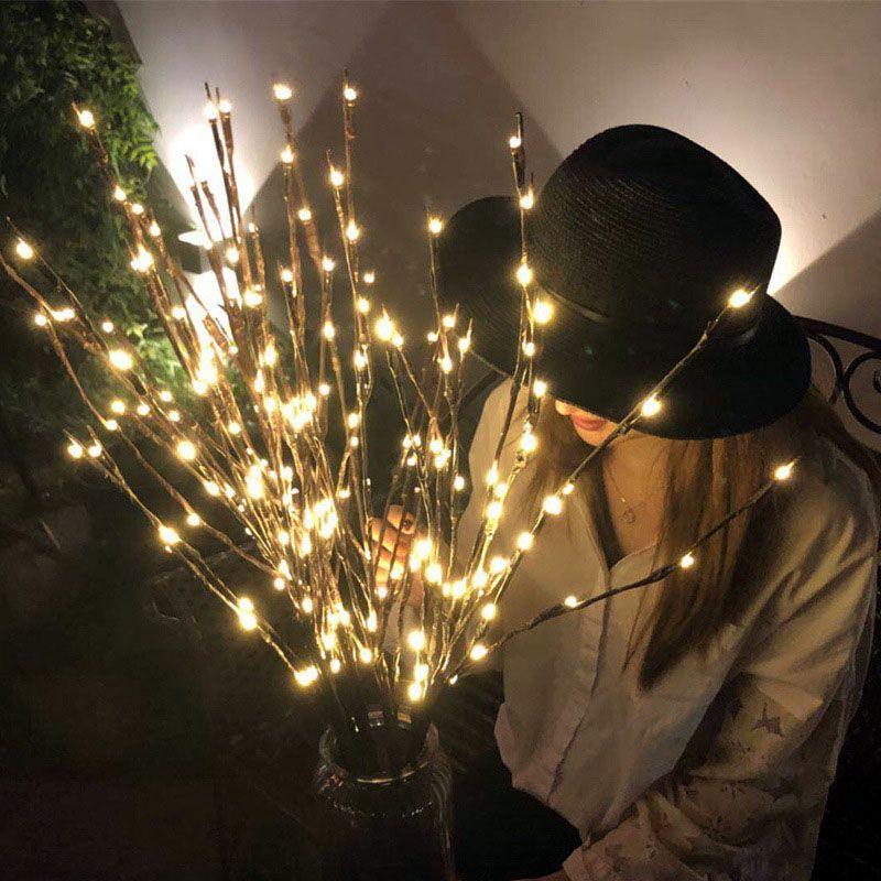 BowLift | LED tree-branch light