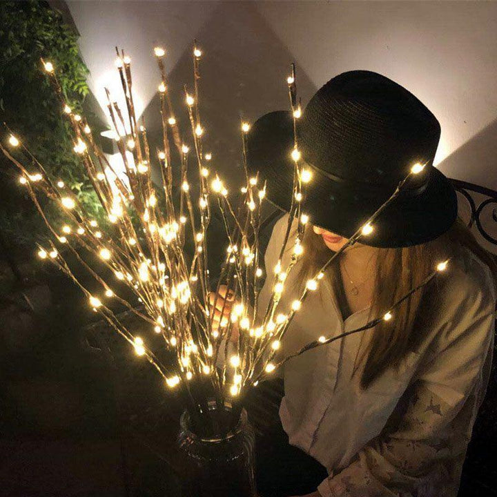 BowLift | LED tree-branch light