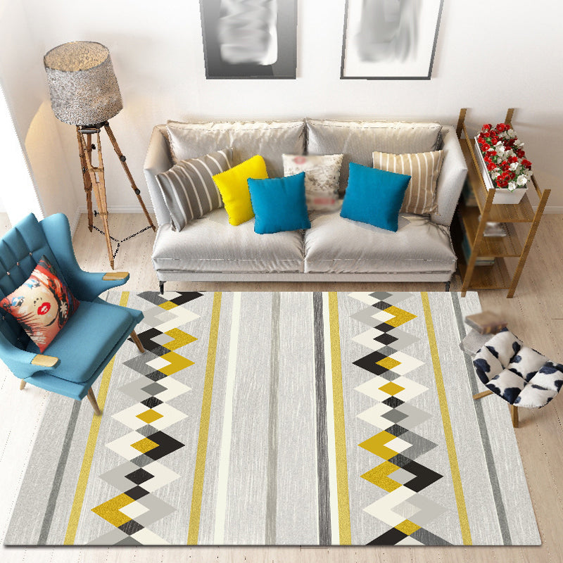 Gray Bedroom Rug Modern Geometry Diamond Stripe Pattern Rug Polyester Washable Pet-Friendly Rug | Bowlift