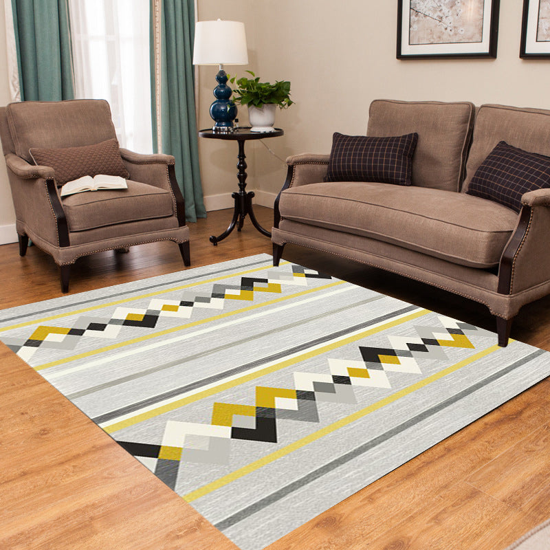 Gray Bedroom Rug Modern Geometry Diamond Stripe Pattern Rug Polyester Washable Pet-Friendly Rug | Bowlift