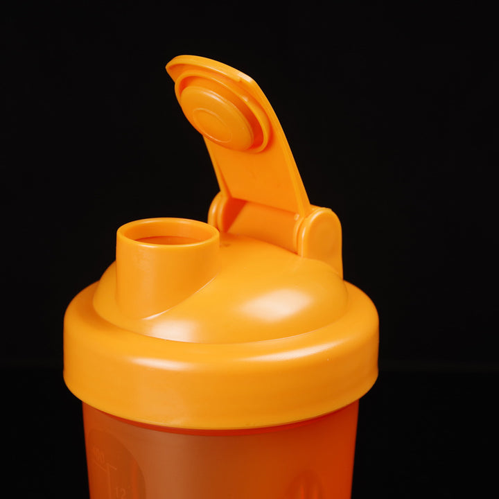 Unisex Shaker bottle with spill protection and measuring scale Bowlift