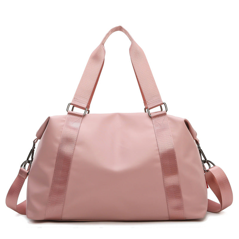 Sporty Duffel Bag with Robust and Water-Repellent Material Bowlift