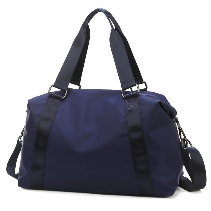 Sporty Duffel Bag with Robust and Water-Repellent Material Bowlift