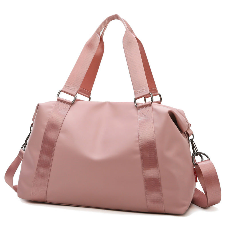 Sporty Duffel Bag with Robust and Water-Repellent Material Bowlift