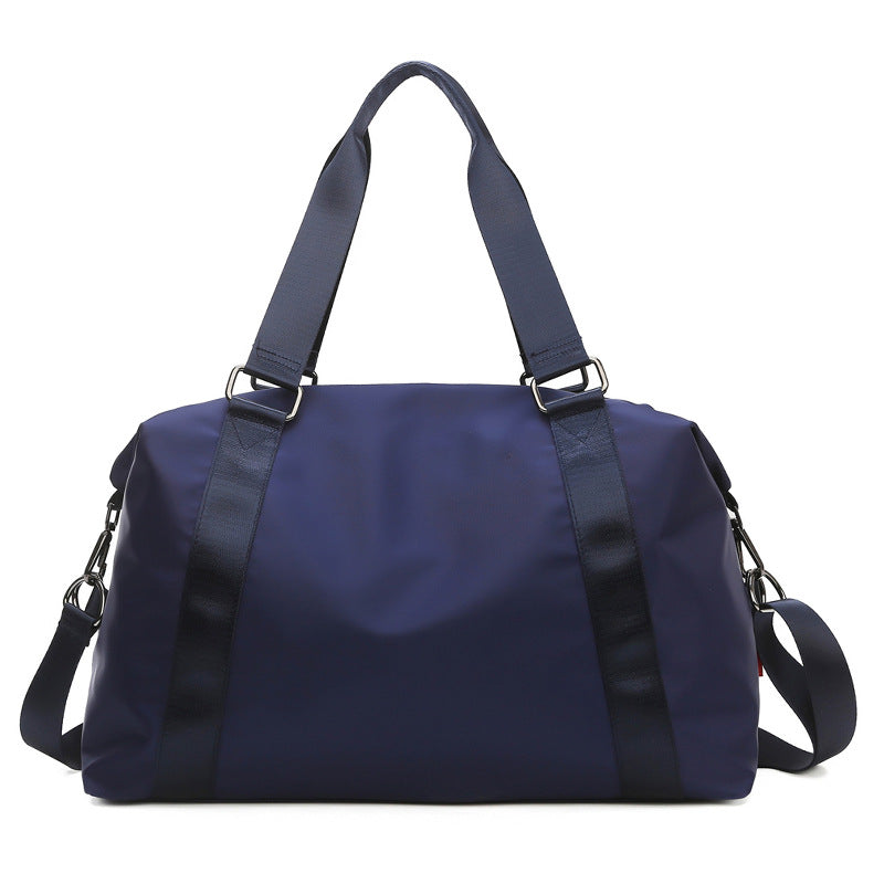 Sporty Duffel Bag with Robust and Water-Repellent Material Bowlift