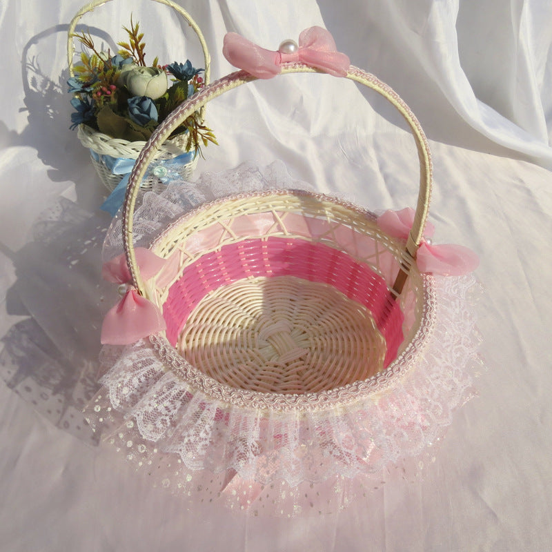Decorative Lace Trimmed Wicker Basket Bowlift