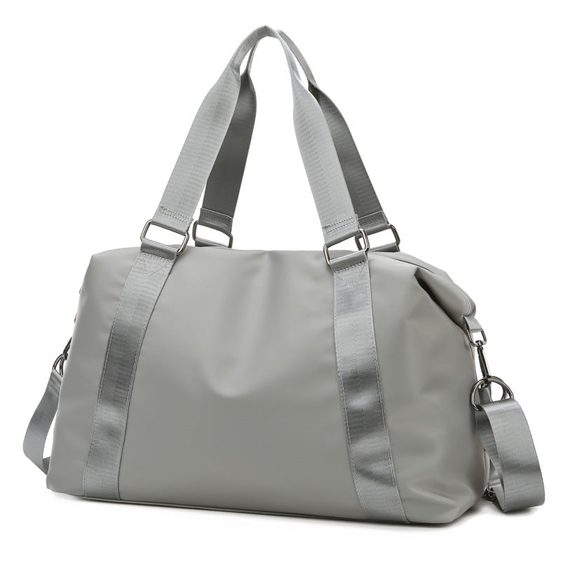 Sporty Duffel Bag with Robust and Water-Repellent Material Bowlift