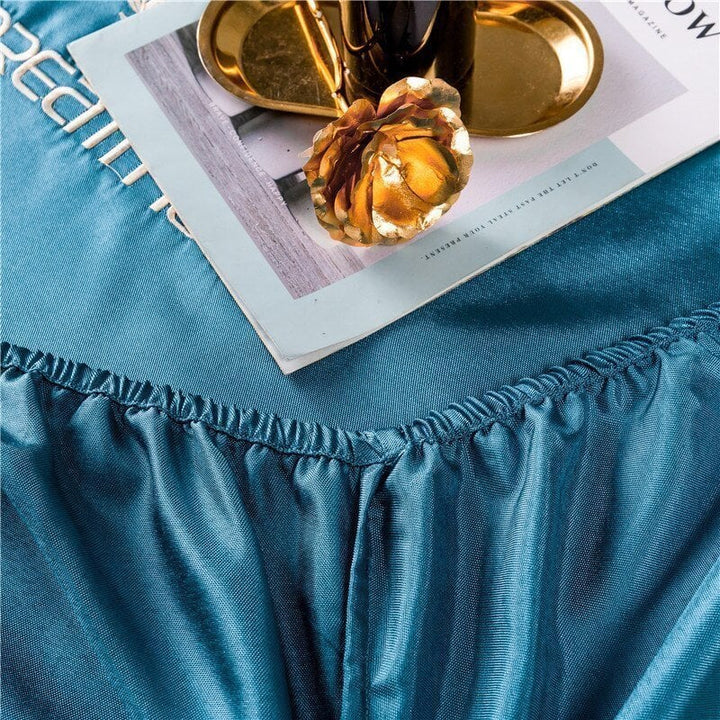BowLift | VelvetDream™ Breathable Silk Elegance