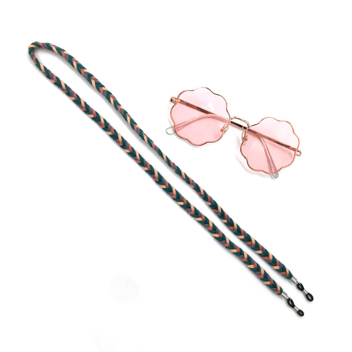Trendy Eyewear Chain Bowlift