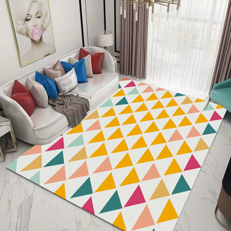 Casual modern rug in yellow checked pattern with triangles rug polyester pet-friendly rug for home decor | Bowlift
