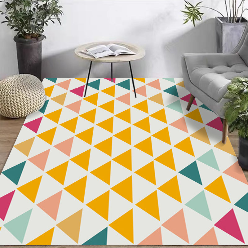 Casual modern rug in yellow checked pattern with triangles rug polyester pet-friendly rug for home decor | Bowlift