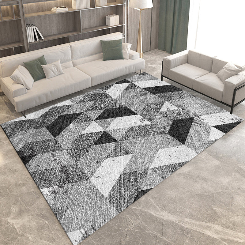 Modern living room rug in gray and ivory Geometric diamond pattern rug Polyester pet-friendly rug | Bowlift